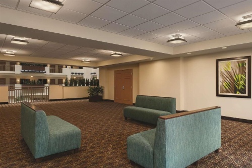 Embassy Suites by Hilton Orlando Lake Buena Vista South image 8